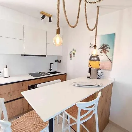 Apartmán Flower Beach Playa La Concha Sea View